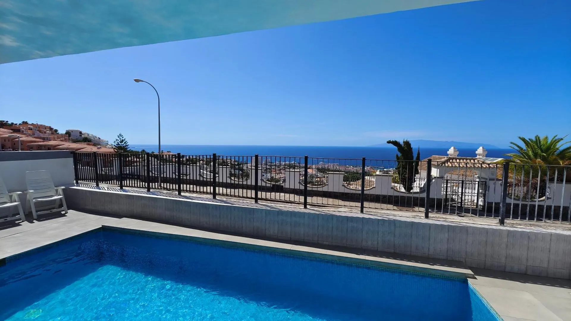 Luxury Villa With Fantastic Ocean Views And Private Pool location